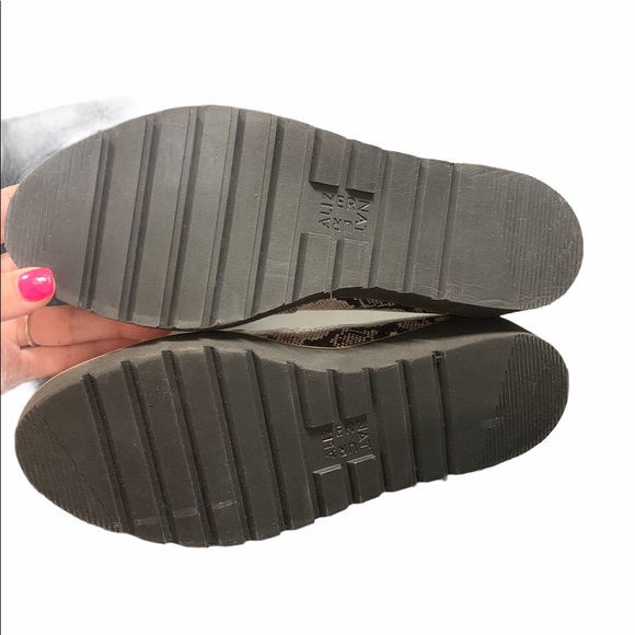 Naturalizer Estelle Slip-ons - Picture 5 of 5